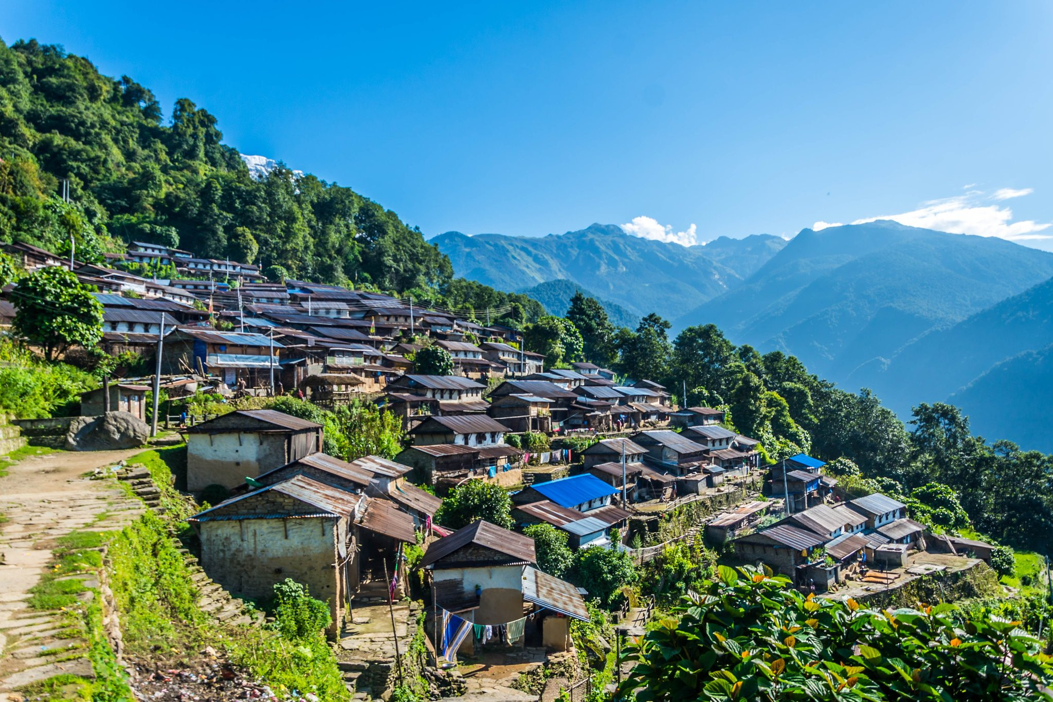 Villages pillages. Деревня Кагбени Непал. Syangboche Непал. Деревня в горах Непал. Покхара Непал.